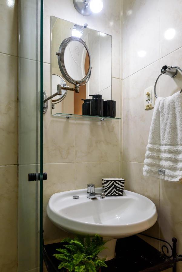 Belo Estudio Em Copacabana - Ideal Para Casais - Pf118 Z4 Рио-де-Жанейро Экстерьер фото